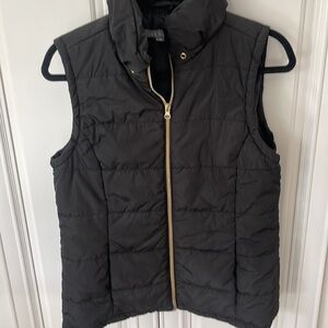 Serra women’s black quilted lined puffer vest size M